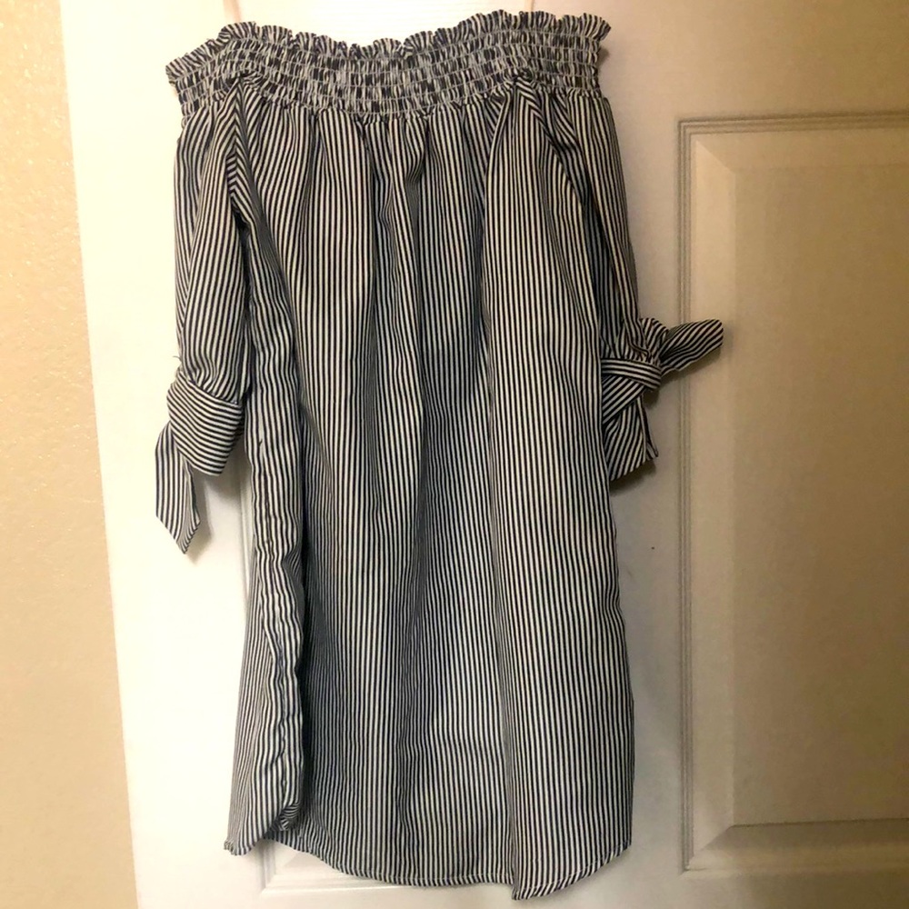 Cute black and white stripped long shirt